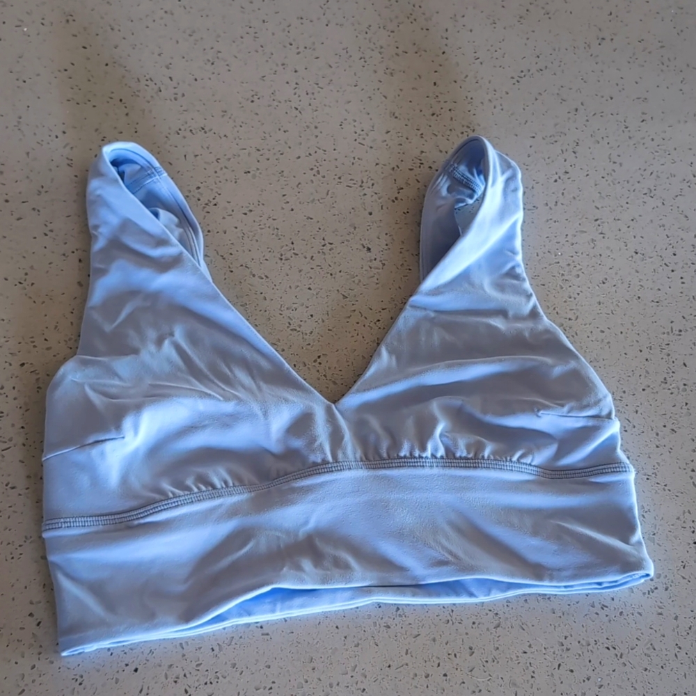 Lululemon Align V-Neck Bra Light Support C/D NWOT